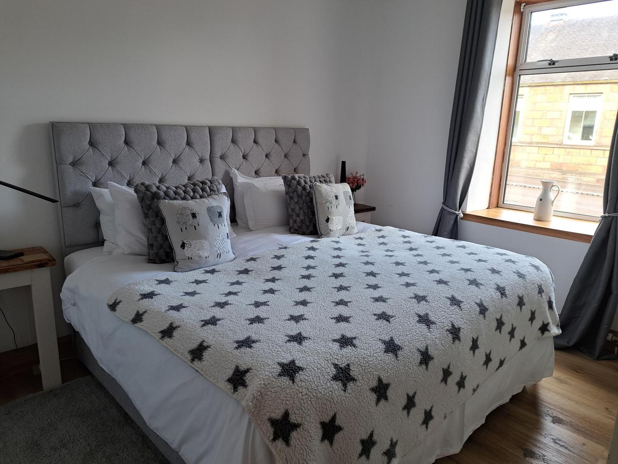 The Apartment In Аберлор Екстер'єр фото